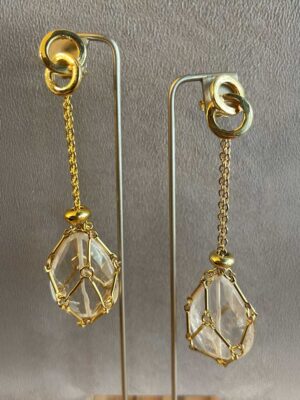 Orecchino “Pietra Incatenata” in cristallo di rocca